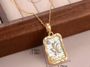 Natural Pearl Crystal Alloy Pendant Necklace – Boho Chic Jewelry